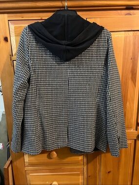 Elan Black & White Houndstooth Hooded Blazer